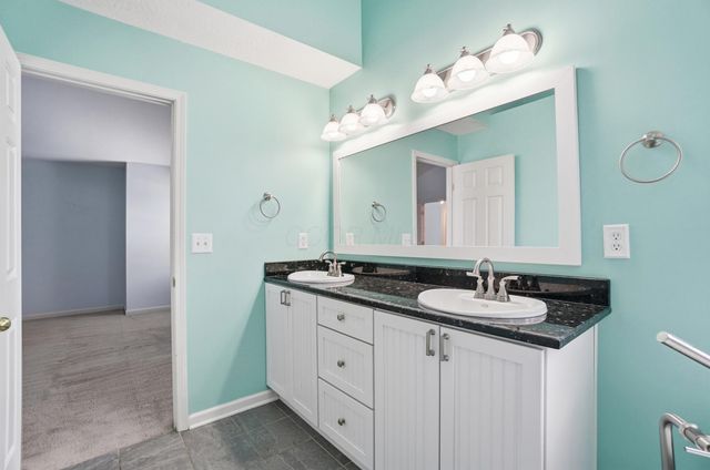 5608 Hardwell Drive, Hilliard, OH 43026