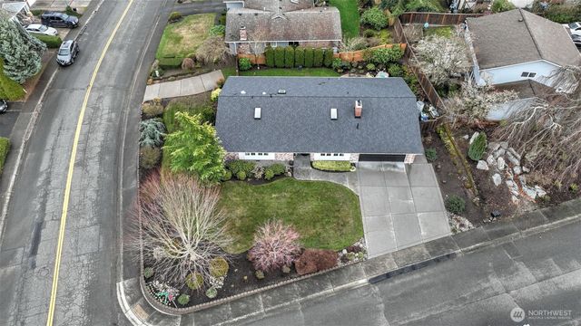 16404 142nd Place SE, Renton, WA 98058