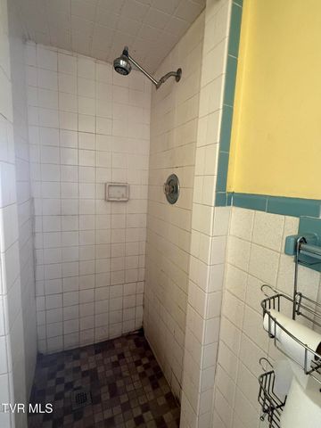 412 South Main Street, Elizabethton, TN 37643