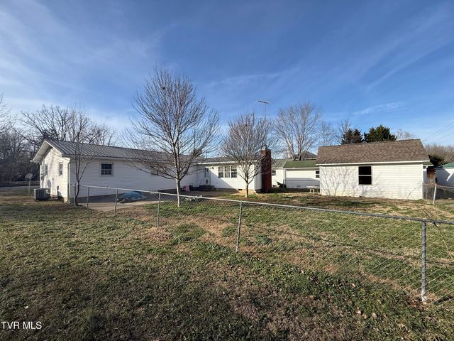 412 South Main Street, Elizabethton, TN 37643