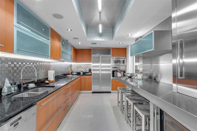 400 Alton Rd 706, Miami Beach, FL 33139