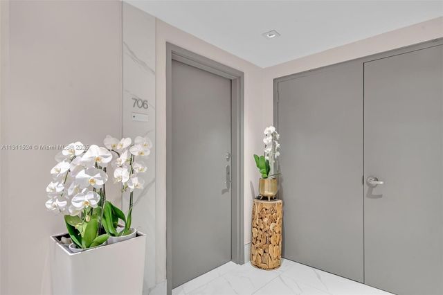 400 Alton Rd 706, Miami Beach, FL 33139