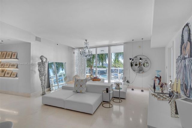 400 Alton Rd 706, Miami Beach, FL 33139