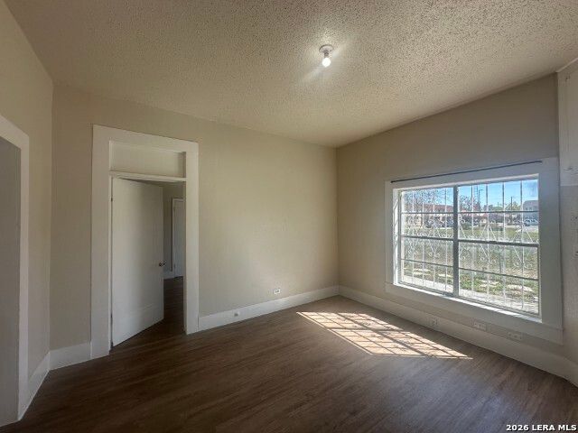 1209 El Paso St, San Antonio, TX 78207