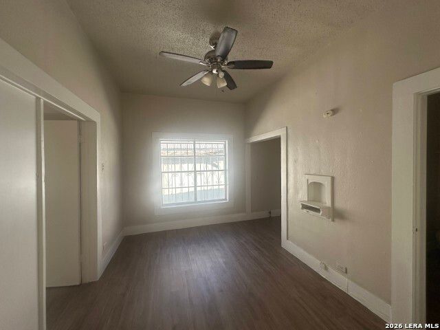 1209 El Paso St, San Antonio, TX 78207