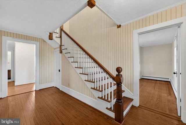 40 BATTLE MOUNTAIN RD, Amissville, VA 20106