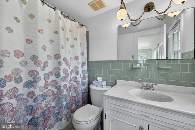 40 BATTLE MOUNTAIN RD, Amissville, VA 20106