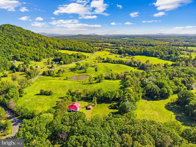 40 BATTLE MOUNTAIN RD, Amissville, VA 20106