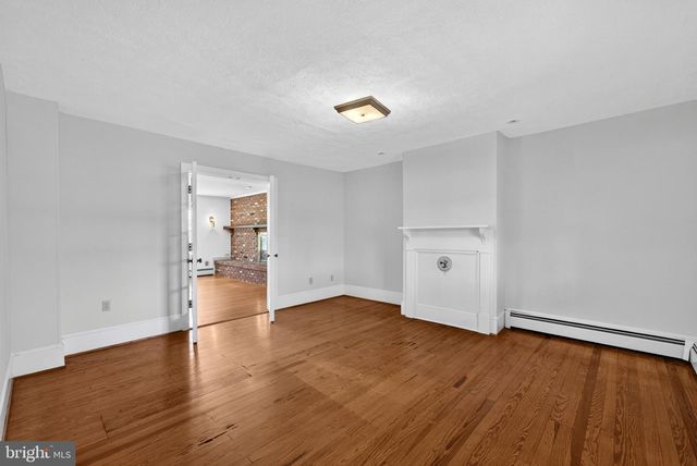 40 BATTLE MOUNTAIN RD, Amissville, VA 20106