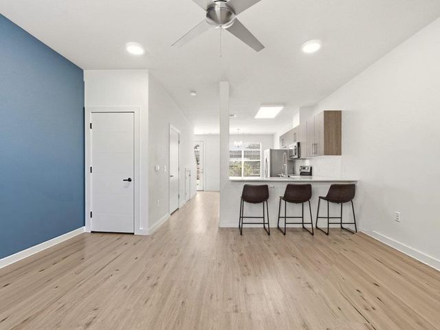 7805 Cooper LN 608, Austin, TX 78745