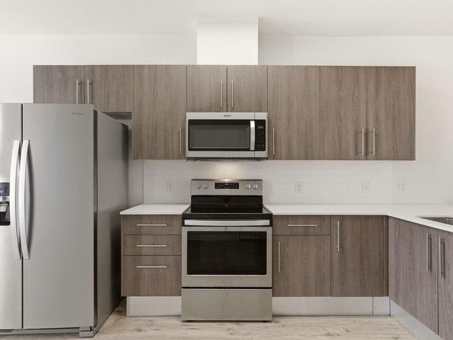 7805 Cooper LN 608, Austin, TX 78745