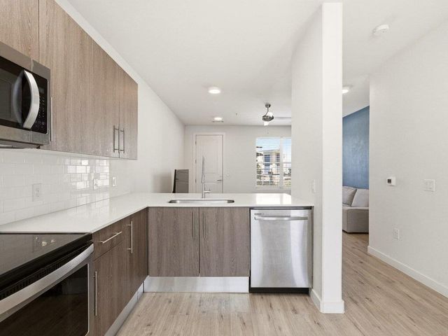 7805 Cooper LN 608, Austin, TX 78745