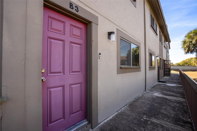 6315 NEWTOWN CIRCLE 15B3, Tampa, FL 33615