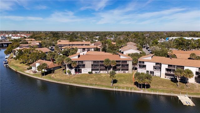 6315 NEWTOWN CIRCLE 15B3, Tampa, FL 33615