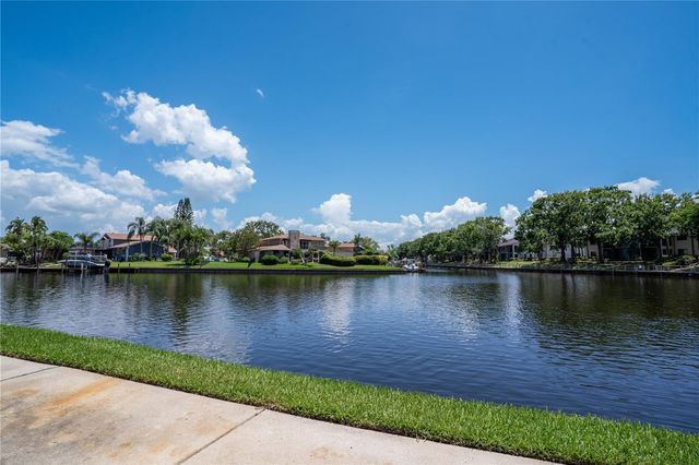 6315 NEWTOWN CIRCLE 15B3, Tampa, FL 33615