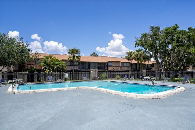 6315 NEWTOWN CIRCLE 15B3, Tampa, FL 33615