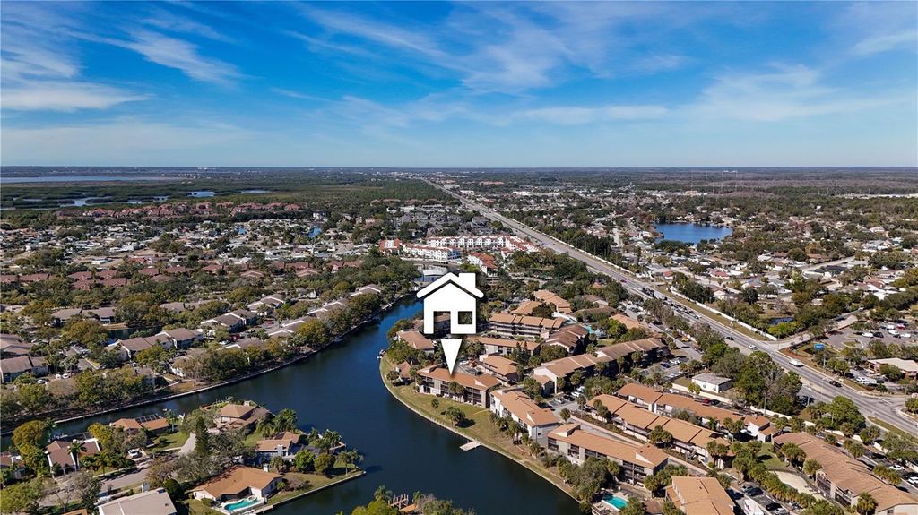 Image 27 of property listing at 6315 NEWTOWN CIRCLE 15B3, Tampa, FL 33615