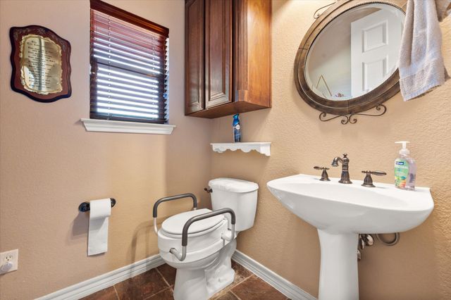 1211 Northglen Court, Mansfield, TX 76063