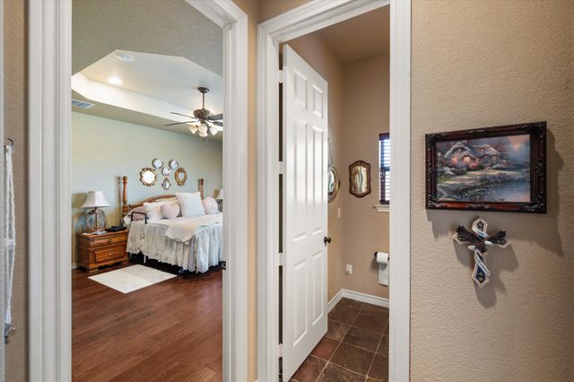 1211 Northglen Court, Mansfield, TX 76063