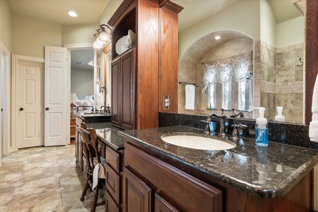 1211 Northglen Court, Mansfield, TX 76063