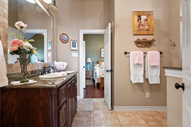 1211 Northglen Court, Mansfield, TX 76063