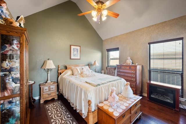 1211 Northglen Court, Mansfield, TX 76063