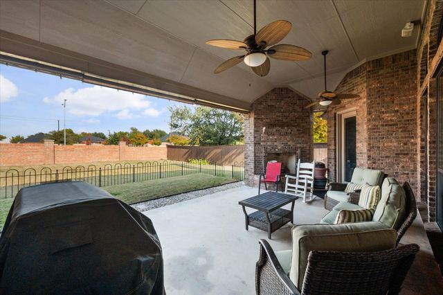 1211 Northglen Court, Mansfield, TX 76063