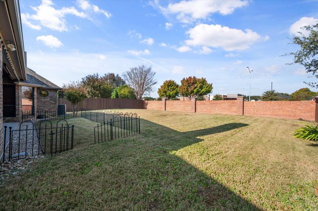 1211 Northglen Court, Mansfield, TX 76063