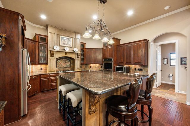 1211 Northglen Court, Mansfield, TX 76063