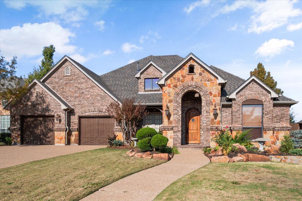 1211 Northglen Court, Mansfield, TX 76063