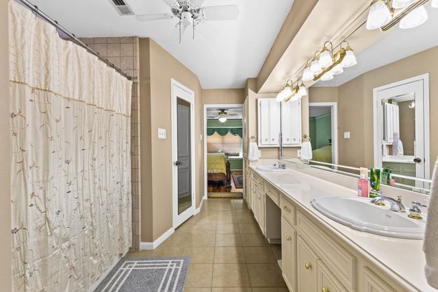 5602 Fountainbridge Lane, Houston, TX 77069