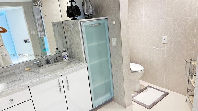 19707 Turnberry Way TH-6, Aventura, FL 33180