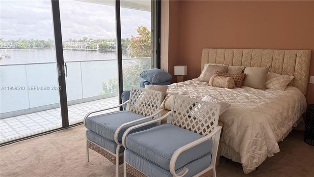 19707 Turnberry Way TH-6, Aventura, FL 33180