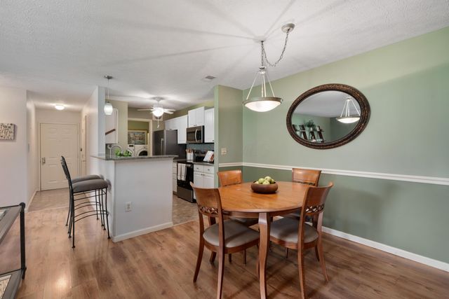 6735 Meadow Creek Drive, 102, Columbus, OH 43235