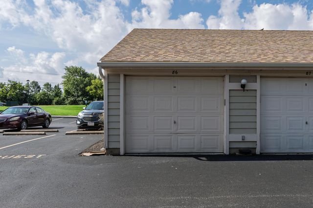 6735 Meadow Creek Drive, 102, Columbus, OH 43235