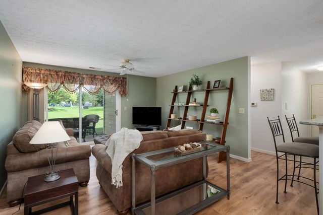 6735 Meadow Creek Drive, 102, Columbus, OH 43235