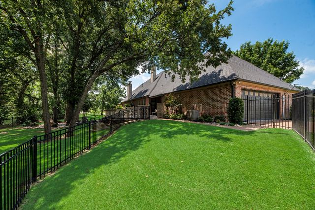 2000 Scott Place, Corsicana, TX 75110