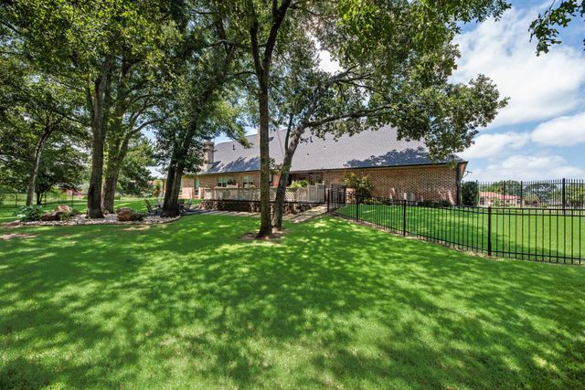 2000 Scott Place, Corsicana, TX 75110