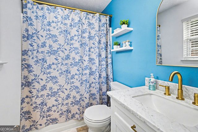 325 Ashley Woods Drive, Newnan, GA 30263