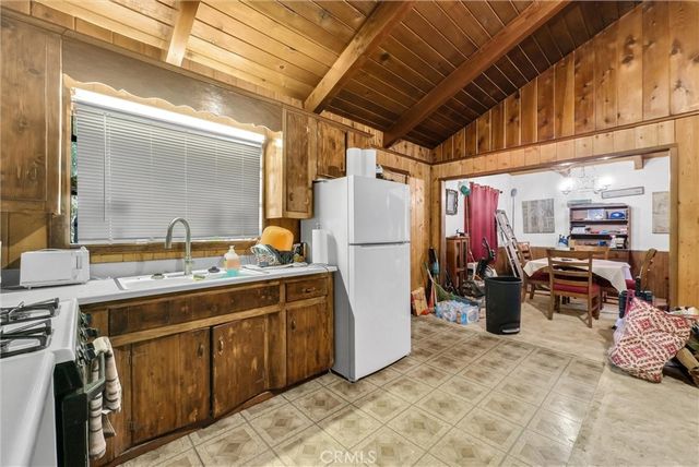 33520 Green Valley Lake, Green Valley Lake, CA 92341