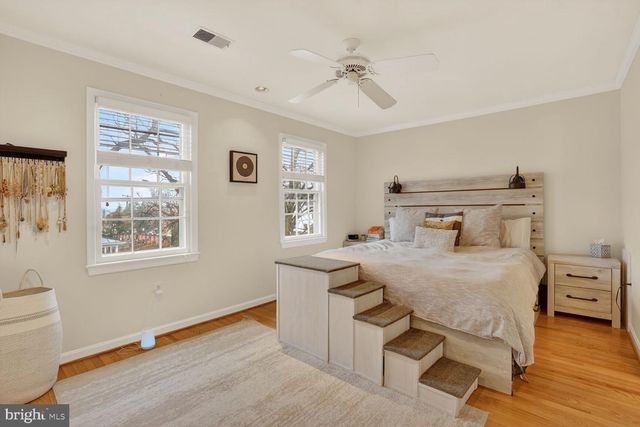 1003-B N DANIEL ST, Arlington, VA 22201