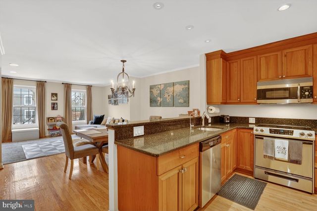 1003-B N DANIEL ST, Arlington, VA 22201