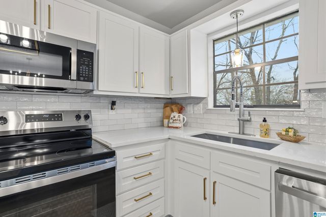 789 MERLIN DRIVE, Calera, AL 35040