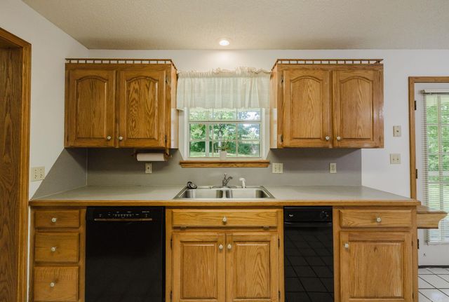 7513 Terry Lynn Drive, Benton, AR 72019