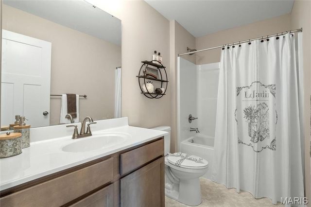 30 River Wind Drive, St Charles, MO 63301