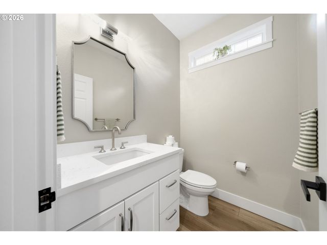 1591 Ne 61ST Ave, Hillsboro, OR 97124