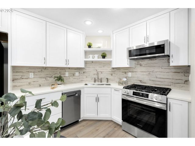 1591 Ne 61ST Ave, Hillsboro, OR 97124