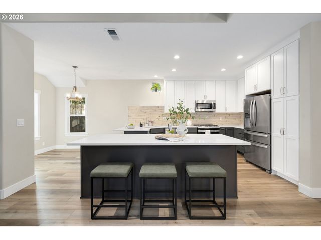 1591 Ne 61ST Ave, Hillsboro, OR 97124