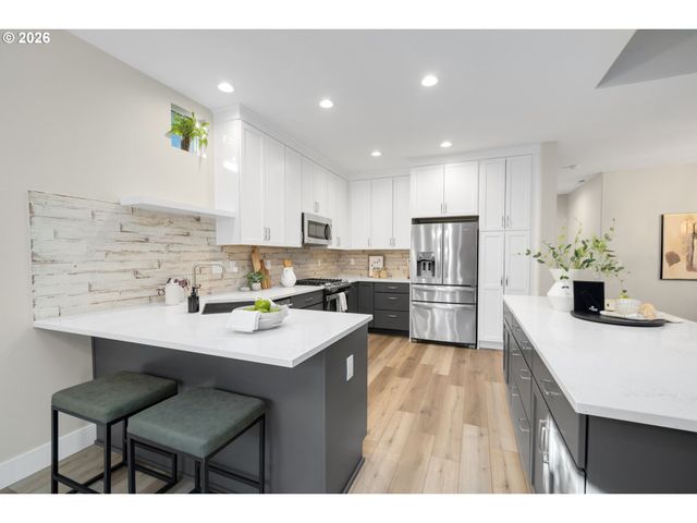 1591 Ne 61ST Ave, Hillsboro, OR 97124