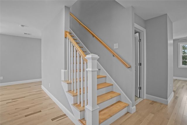 60 Bloor Street, Warwick, RI 02889